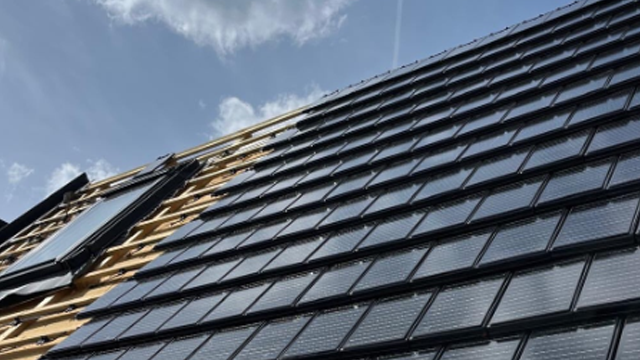 Energetische Dachsanierung mit Flachziegel Stylist